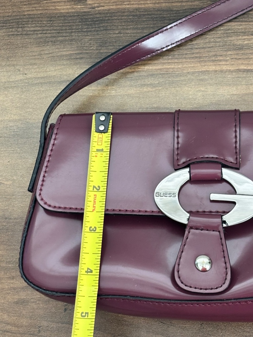 Vintage Y2K Guess Maroon Patent Finish Shoulder Bag Handbag Buckle Purse 2000's - Picture 12 of 15